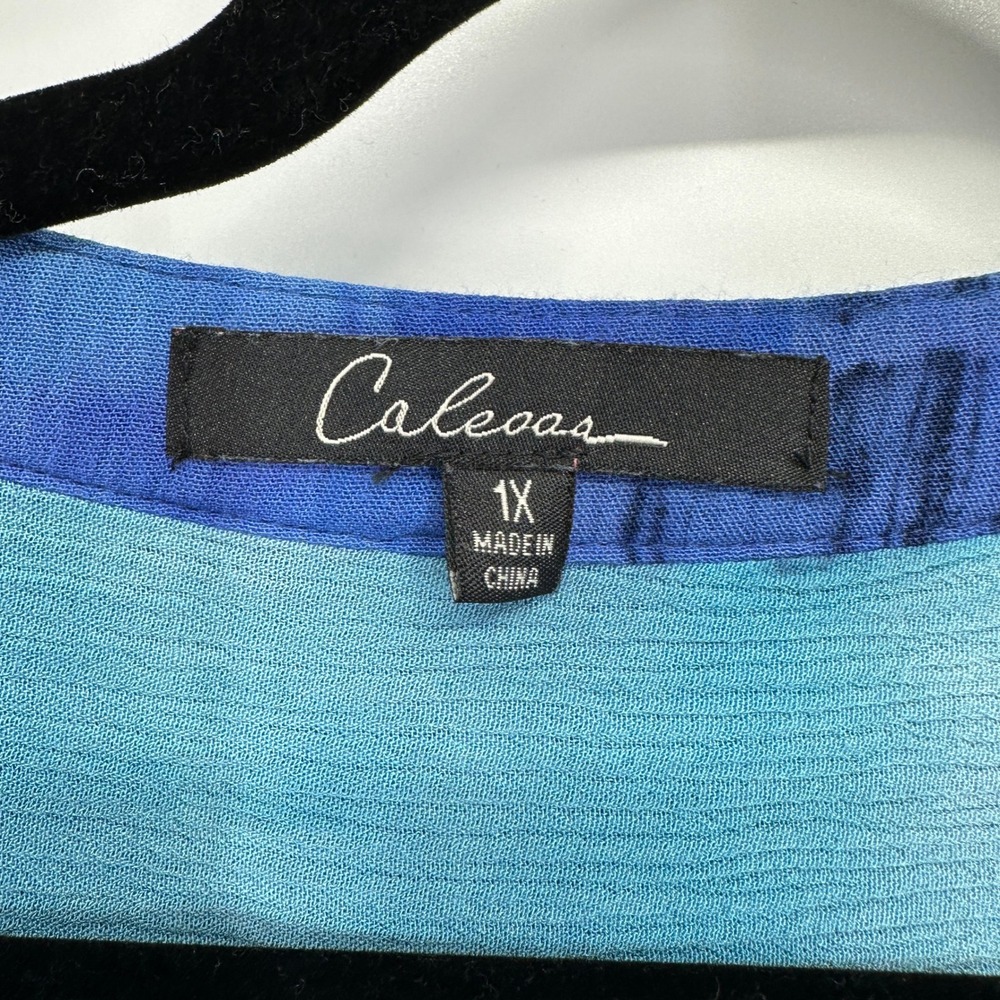 Caleeas Womens 1X Blue Embroidered Bird Rose Bell Sleeve Tunic Top Artsy - Picture 3 of 8